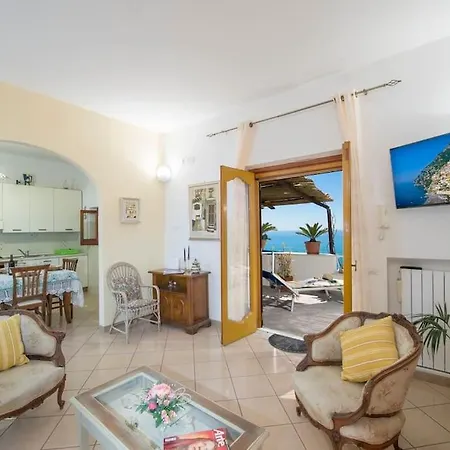Elegant House Overlooking The Sea, Easy Park, Wifi Дом отдыха *
